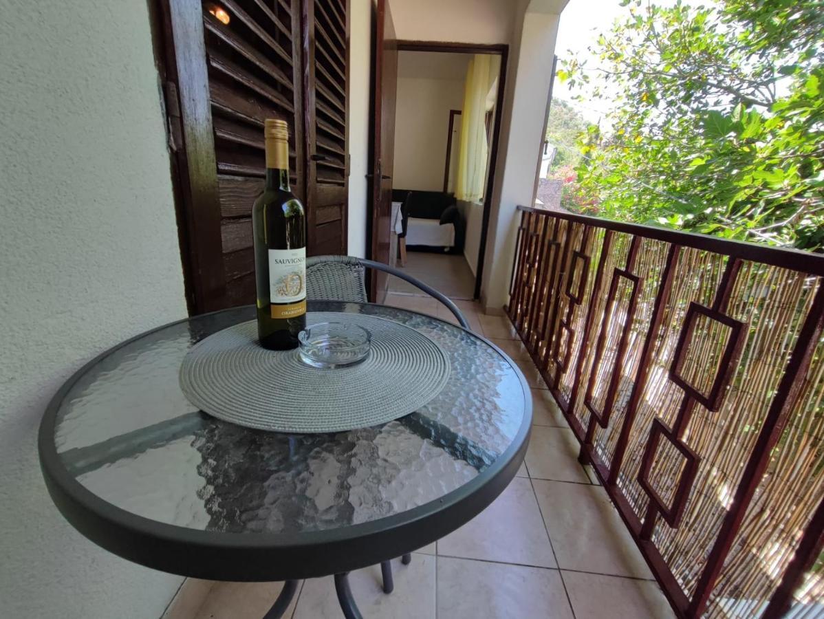 Apartment Marta ヤブラナツ エクステリア 写真